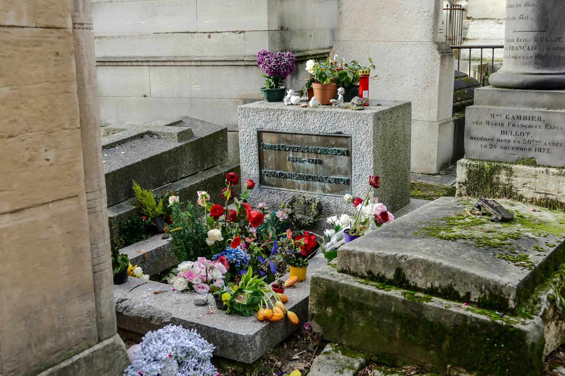 Where is the grave of Jim Morrison?