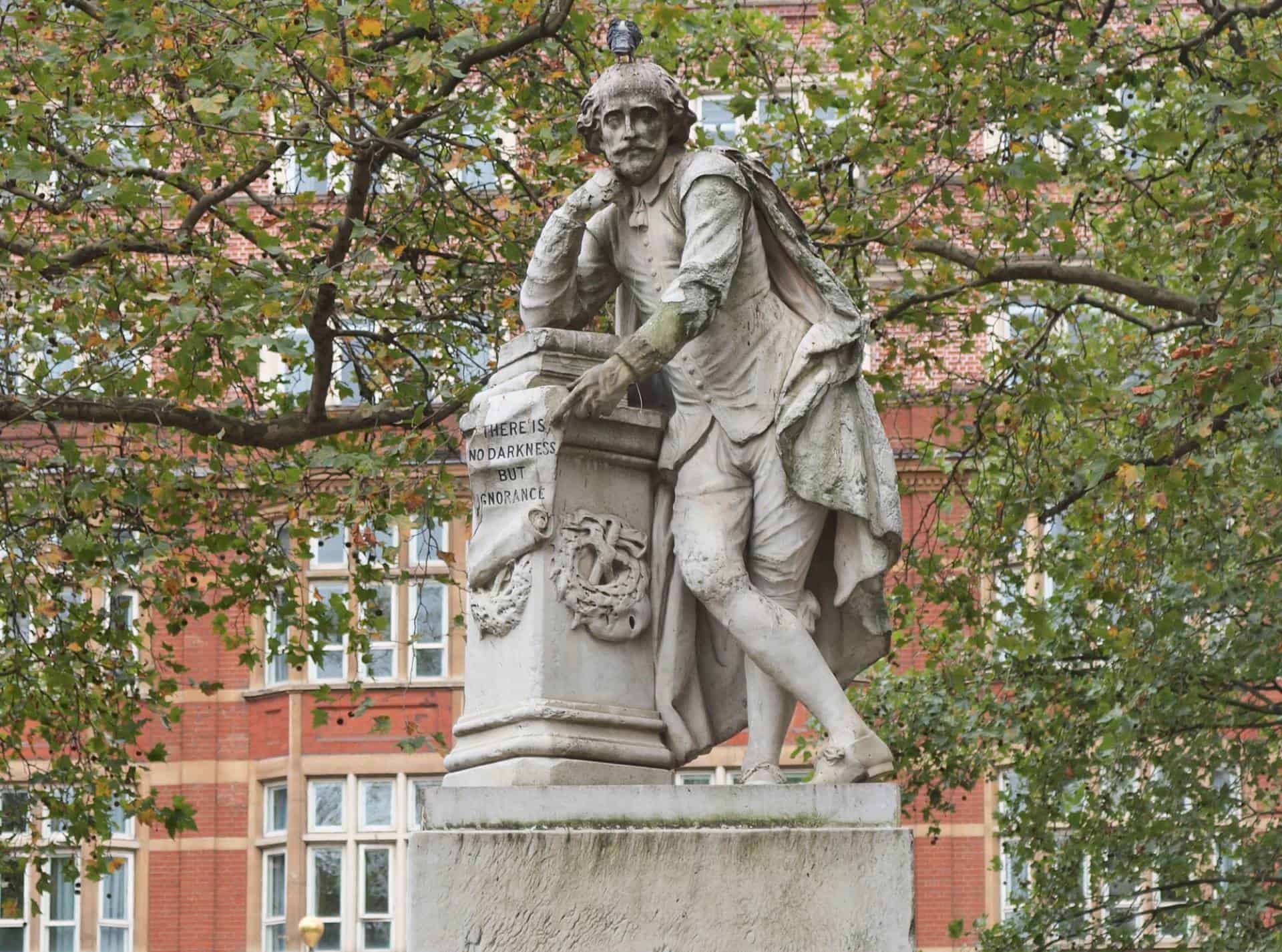 Statue of William Shakespeare in Leicester Square, London.